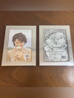 NEW‎ Set of Two Rhapsody Collection 5x7 Silver Metallic Photo Frames w Gold Trim